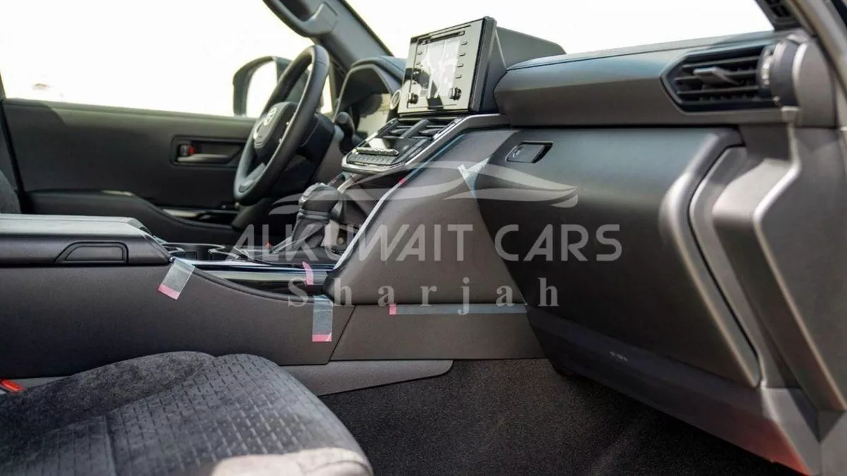 Toyota Land Cruiser GXR TOYOTA LAND CRUISER LC300 GXR 3.3D AT MY2025 – BLACK-11-0