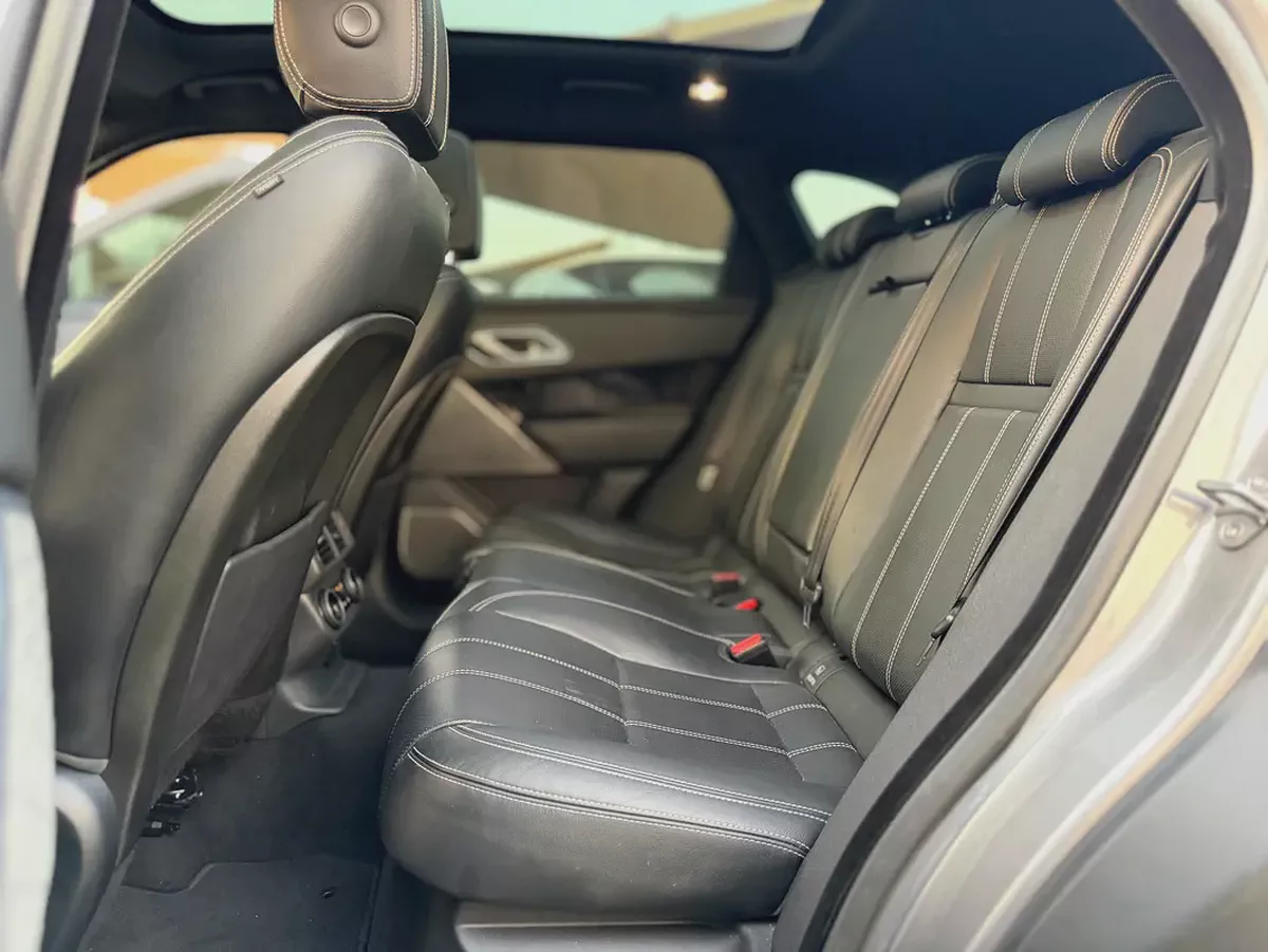 Land Rover Range Rover Velar R-Dynamic SE 2020 | GCC Specs | Low Mileage-12-12