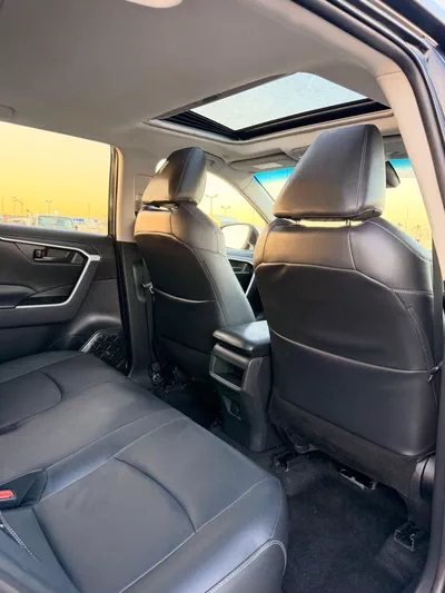 Toyota RAV4 LE RAV4 2.5L sunroof, leather seats, push start 2021-15