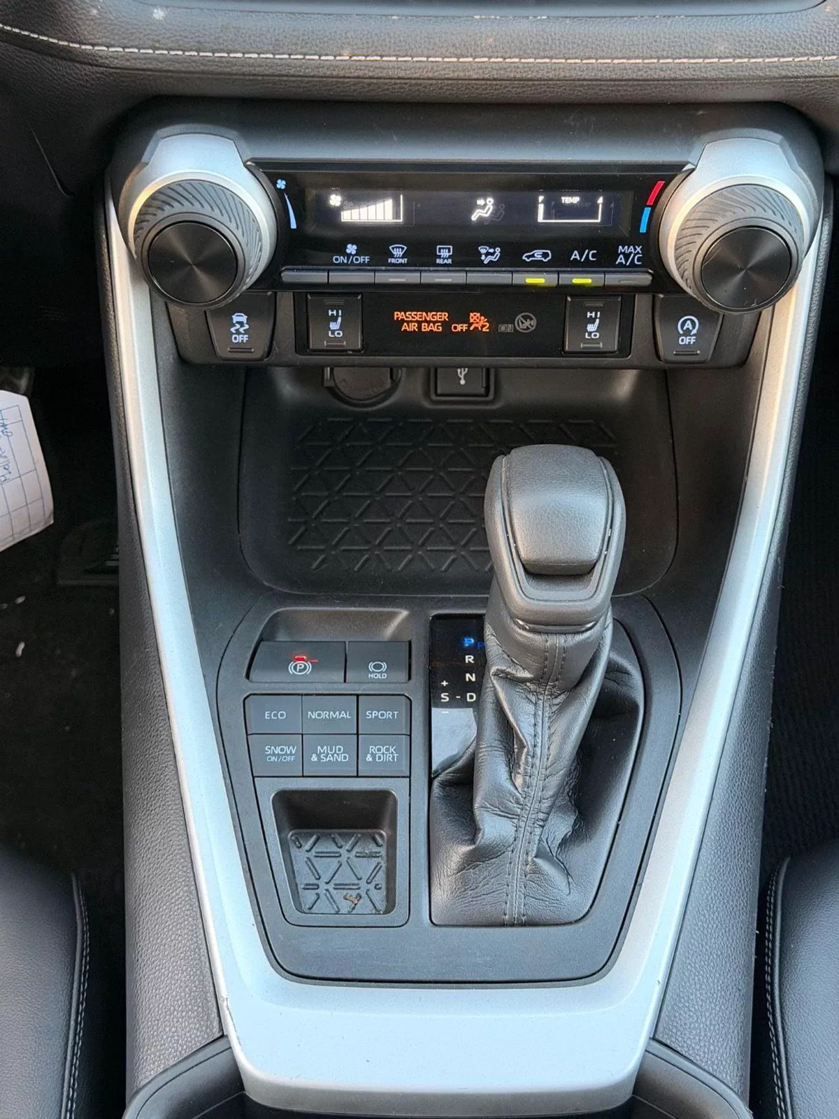 Toyota RAV4 LE RAV4 2.5L sunroof, leather seats, push start 2021-6-0