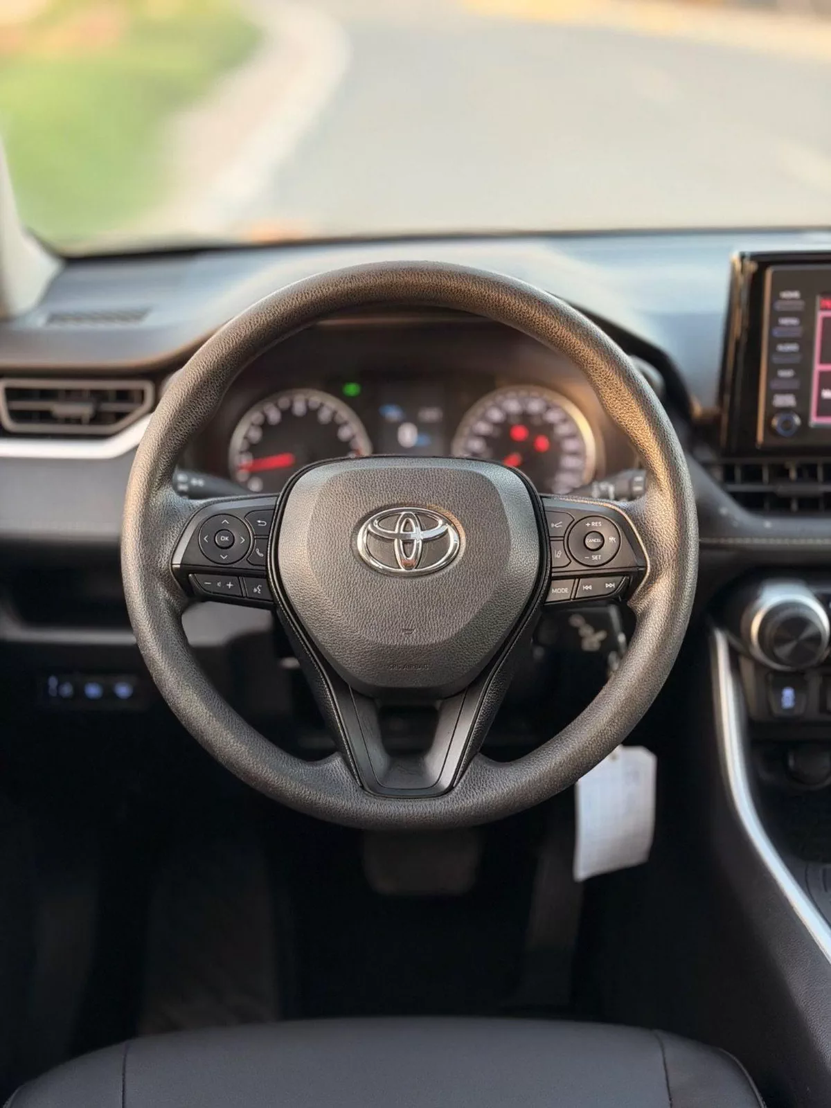 Toyota RAV4 LE RAV4 2.5L sunroof, leather seats, push start 2021-8-0