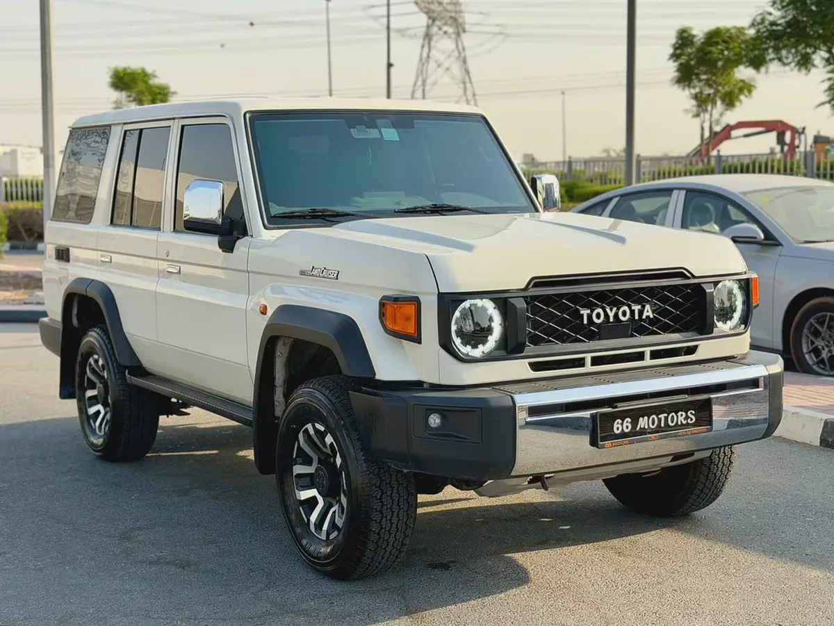2024 Toyota Land Cruiser 76 Lx Hardtop double Cabin in GCC Specs