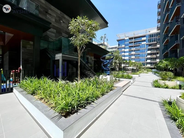 Corner | Bright | Spacious | Resort Like Amenities