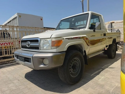 Toyota Land Cruiser 2019, GCC Specs - Reliable and Ready for Adventure!-1
