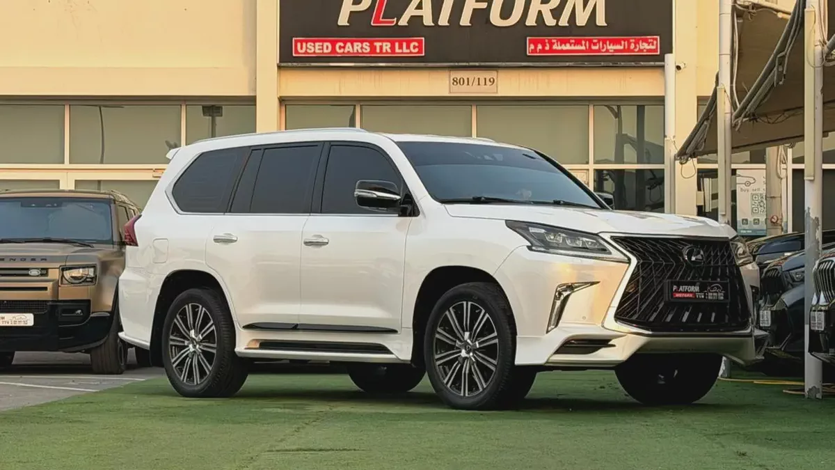 LEXUS LX570 signature 2019 | Gcc specs | Original paint-1-1