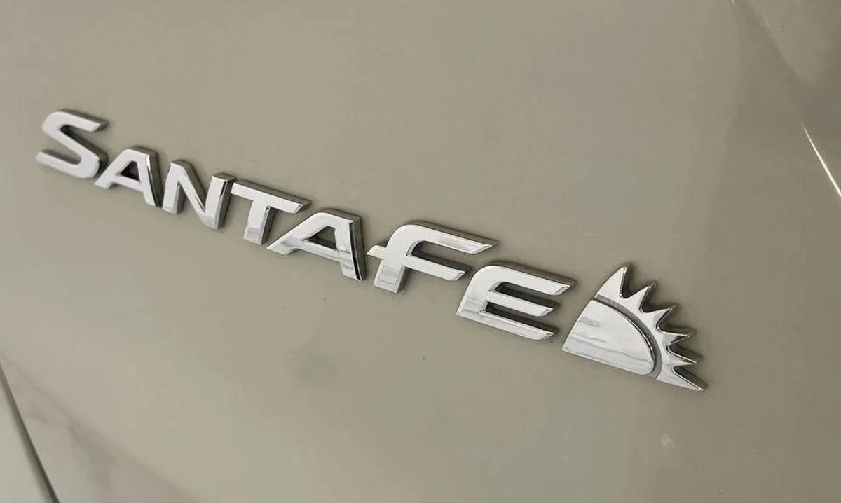 Hyundai Santa Fe GLS 3.3L-6CYL GCC SPECIFICATION-1-1