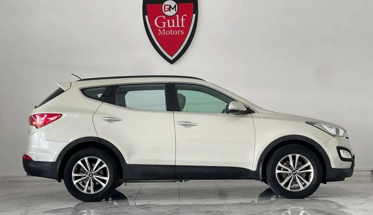 Hyundai Santa Fe GLS 3.3L-6CYL GCC SPECIFICATION-3-3