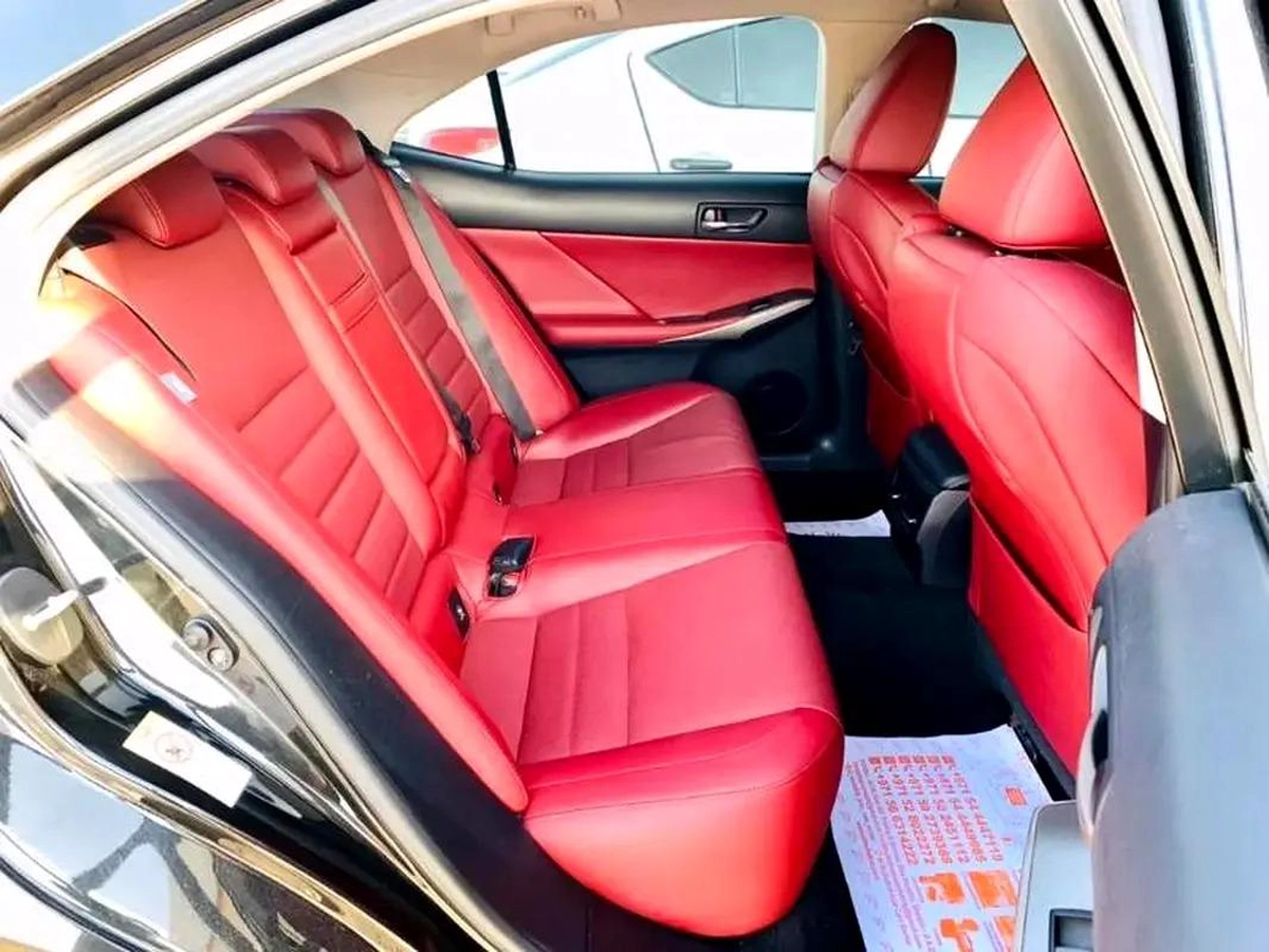 Lexus IS-Series IS 200t F Sport-2-2