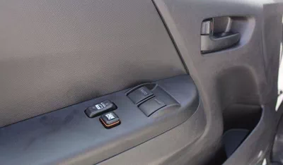 Toyota Hiace DLS - STD ROOF Toyota Hiace 2.5L High Roof Diesel old ship 2024-12