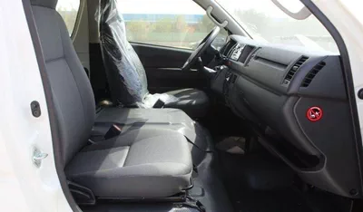 Toyota Hiace DLS - STD ROOF Toyota Hiace 2.5L High Roof Diesel old ship 2024-7