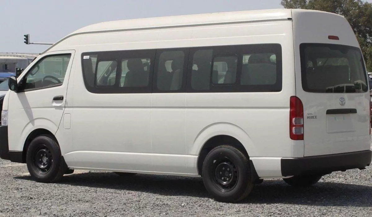 Toyota Hiace DLS - STD ROOF Toyota Hiace 2.5L High Roof Diesel old ship 2024-5-0