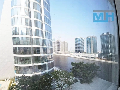 Majestic Tower, Business Bay, Dubai-4