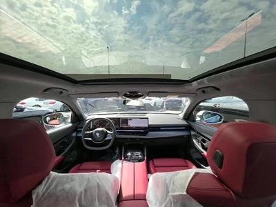 BMW 520i Under Warranty and Service 2026 GCC - AED 230,000-6