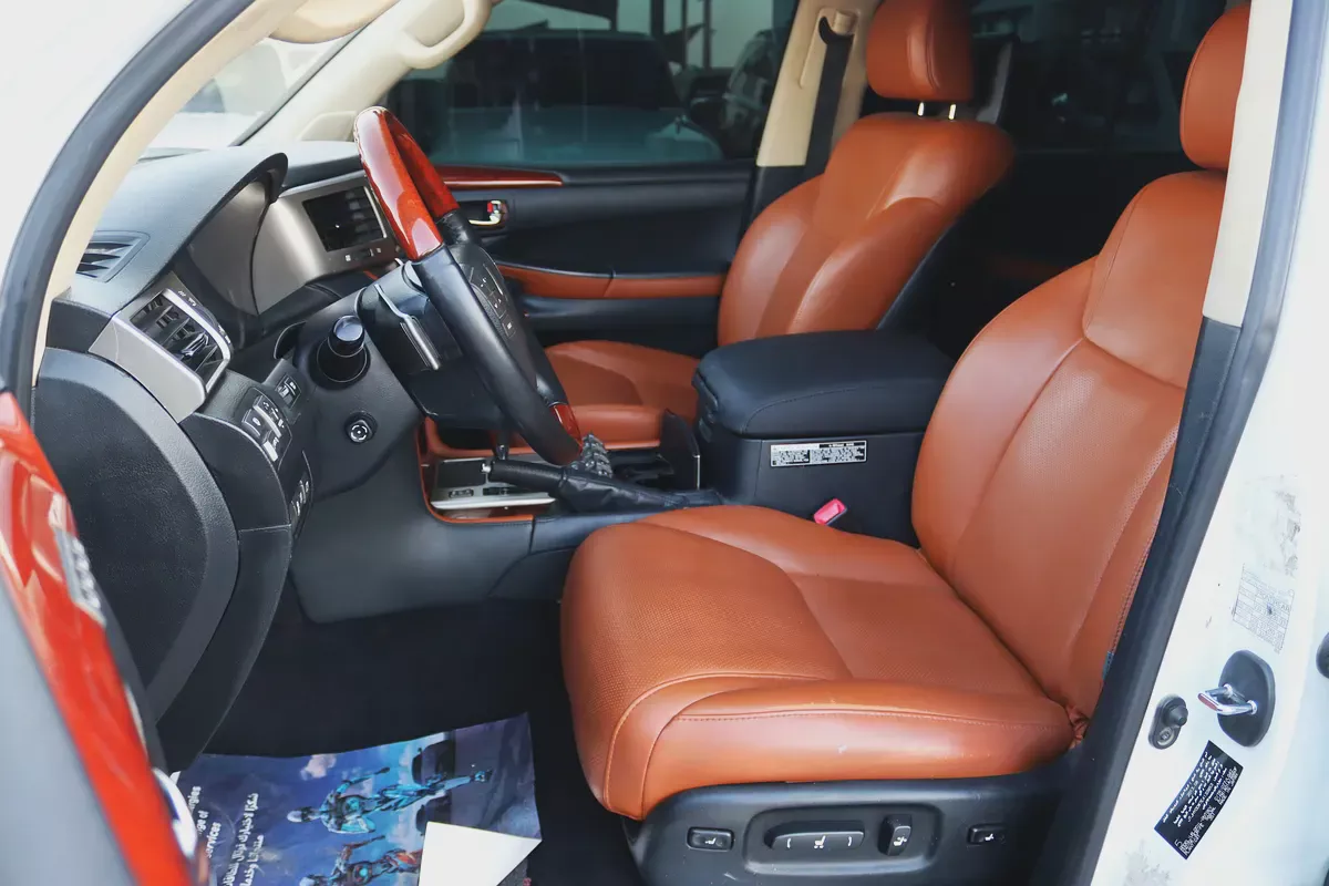 LEXUS LX570 2014 GCC Full Option-9-9