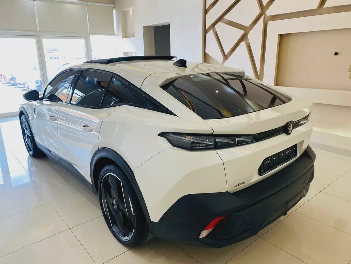 Brand New Peugeot 408 GT Line 2024 | GCC Specs | Warranty-3-3