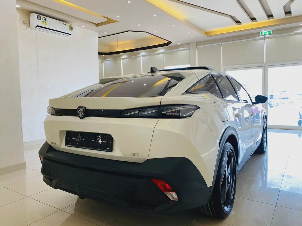 Brand New Peugeot 408 GT Line 2024 | GCC Specs | Warranty-6-6