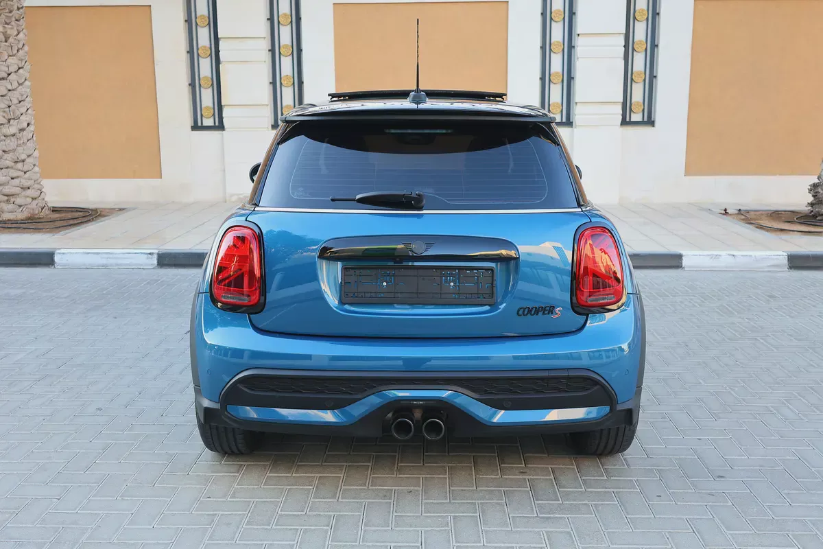 MINI COOPER S - GCC SPECS - UNDER WARRANTY / SERVICE CONTRACT - ACCIDENT FREE - FULL SERVICE HISTORY-5-5