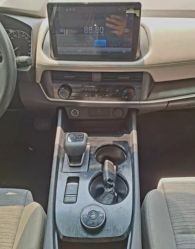 1090-Monthly Nissan X-Trail l GCC l 4/4, Cruise, Camera, GPS l Accident Free-8