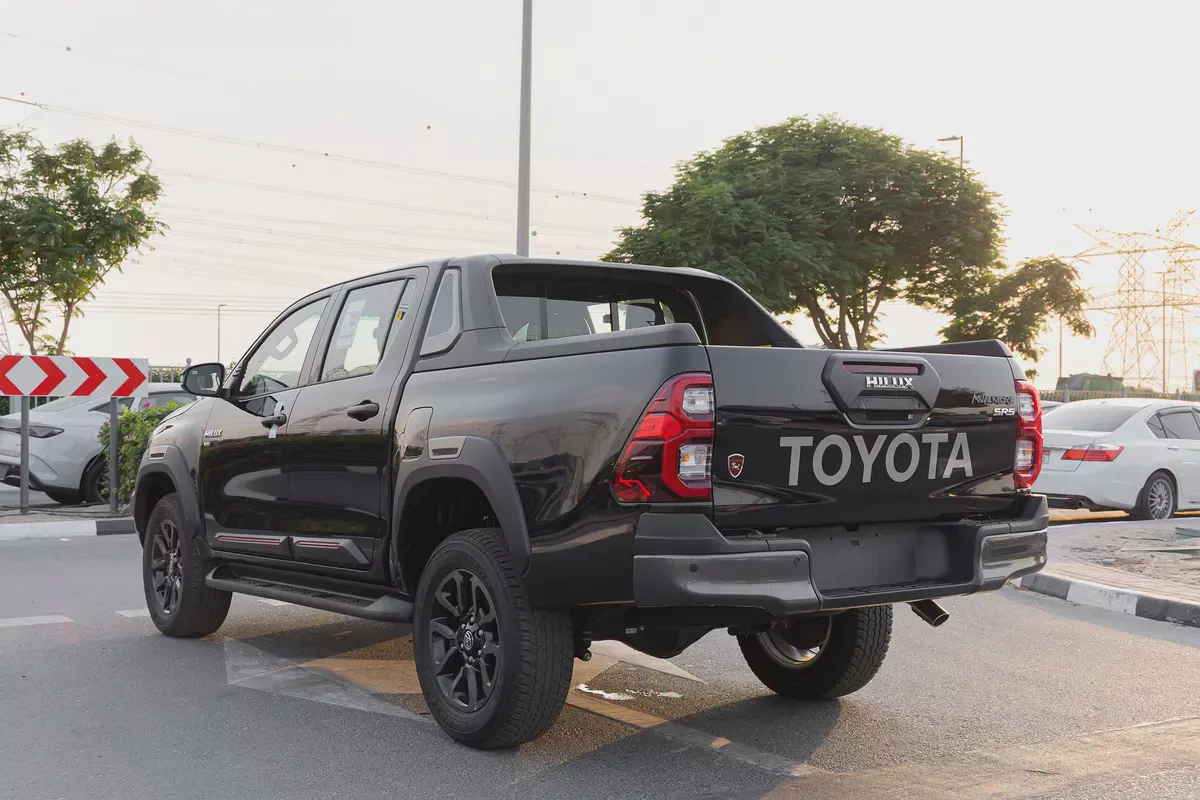 Toyota Hilux Adventure SR5 | 2026 | GCC Specs | V6 4.0L Petrol | 4WD | 4-Door Pickup-5-5