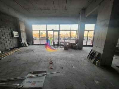 SPACIOUS AND READY FOR RENT SHOP FOR 311K-1