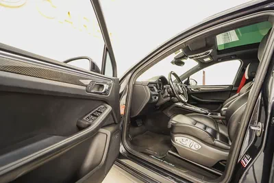 AED 2451 PM | PORSCHE MACAN TURBO 2017 | PARTIAL AGENCY HISTORY | PRISTINE CONDITION | GCC-8