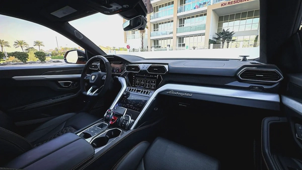2021 | Lamborghini URUS | Warranty | Orange |