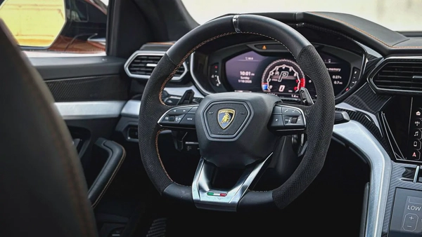 2021 | Lamborghini URUS | Warranty | Orange |
