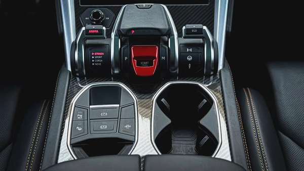 2021 | Lamborghini URUS | Warranty | Orange |