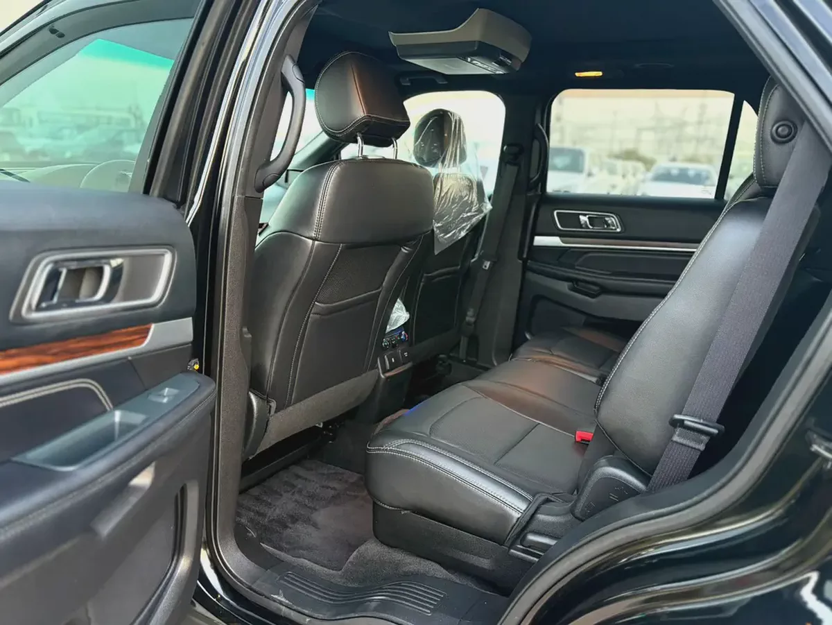 2016 - FORD EXPLORER - IMMACULATE CONDTION - ONLY 85,000 KM-9-9
