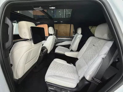 2026 - Cadillac Escalade  Sport Platinum - V8 Prestige Condition-10