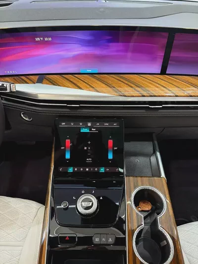 2026 - Cadillac Escalade  Sport Platinum - V8 Prestige Condition-15