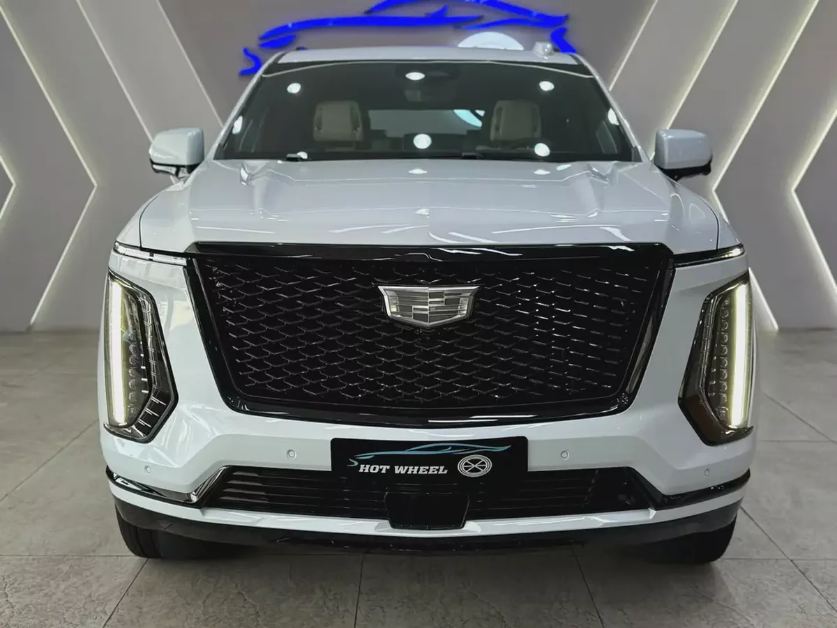 2026 - Cadillac Escalade  Sport Platinum - V8 Prestige Condition-2-2