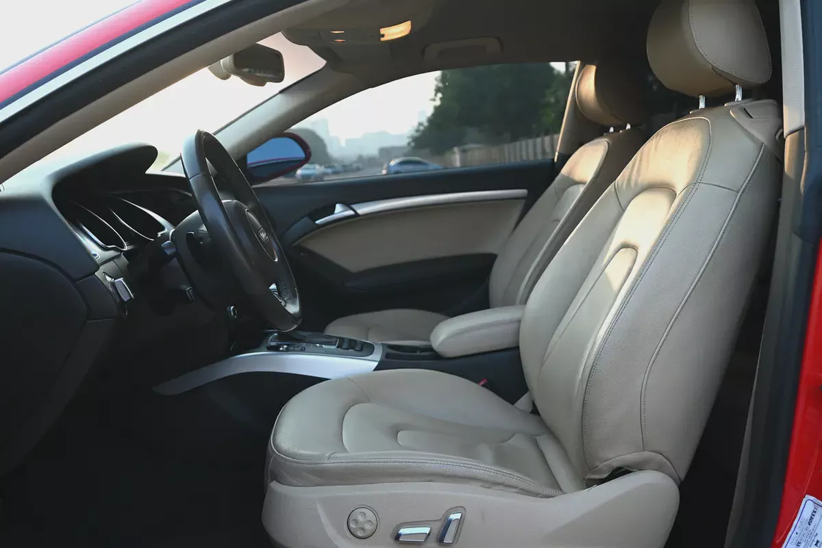 0% DP - FSH - FIRST OWNER  - GCC SPECS - AUDI A5 COUPE 4WD-13-13