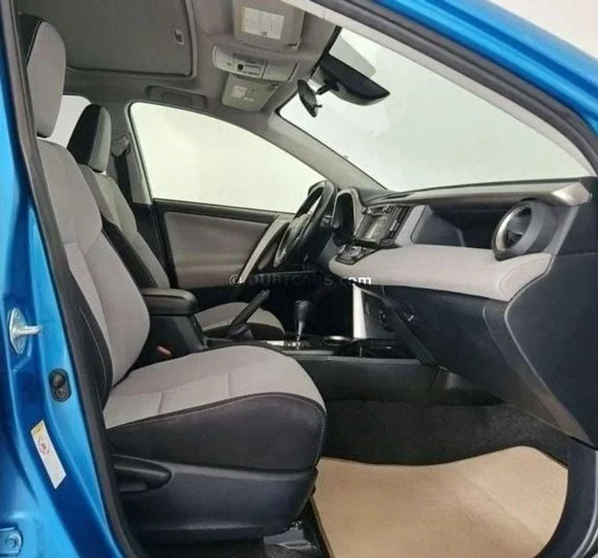 Toyota RAV4 XLE HYBRID 2.5L-4CYL  EXCELLENT CONDITION - AMERICAN SPECIFICATION-7-0