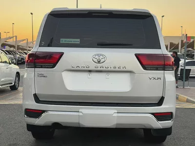 تويوتا لاند كروزر VXR توين تربو فل اوبشن-4