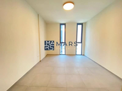 Brand New || Studio Available|| Ready to move-0