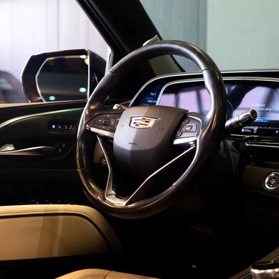 AED 4,024 P.M • 0% Downpayment • Cadillac Escalade Premium Luxury Platinum • 1 Year Warranty-1