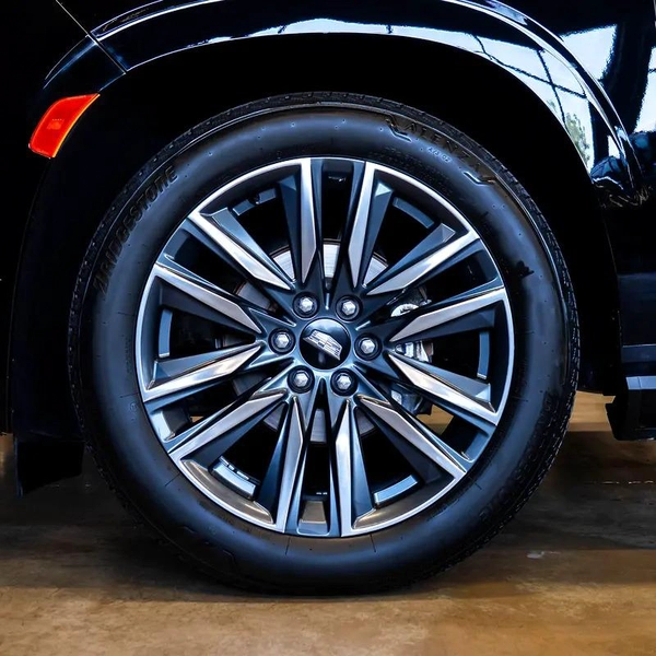 AED 4,024 P.M • 0% Downpayment • Cadillac Escalade Premium Luxury Platinum • 1 Year Warranty