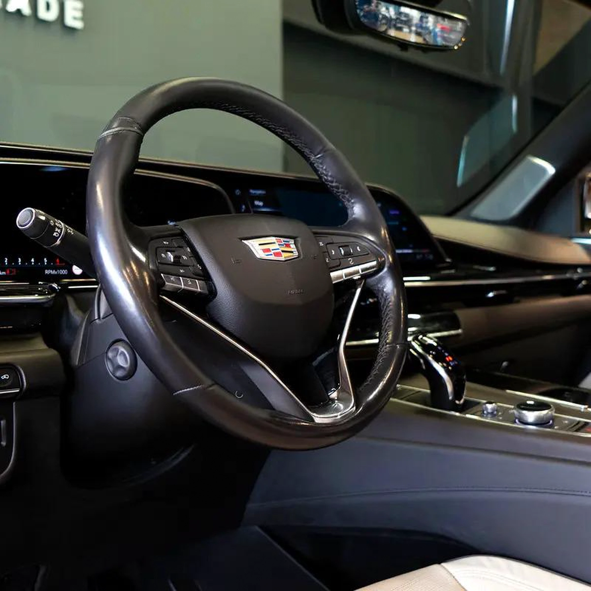 AED 4,024 P.M • 0% Downpayment • Cadillac Escalade Premium Luxury Platinum • 1 Year Warranty-2-2