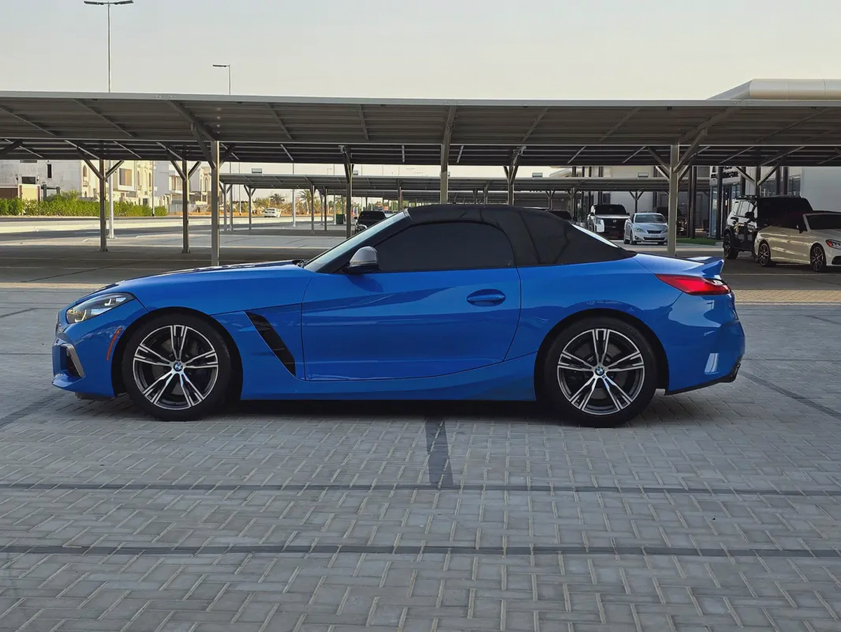 BMW Z4 M40i 2020 American Specs - Low Mileage  Pristine Condition-4-4