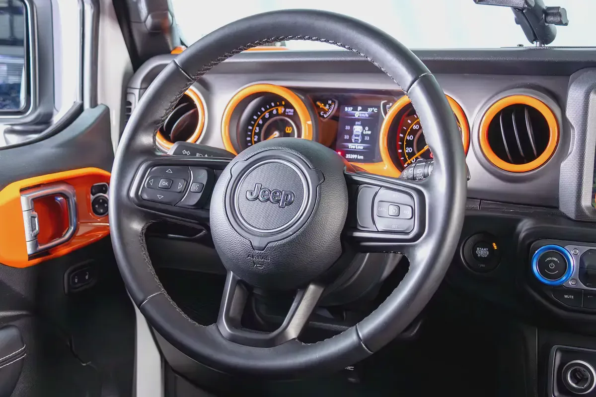 Jeepers Edition-Upgraded-FSH-Jeep warranty till 10/2027 and Jeep service package till 8/2026-10-10