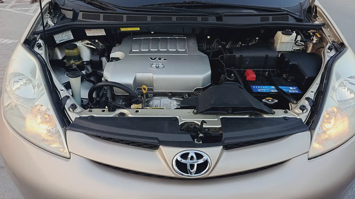 2008 Toyota Sienna Limited - Family Minivan - American Specs-17-17