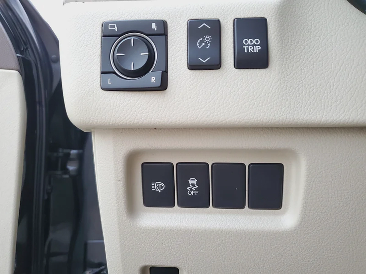 LEXUS GX460 2010 FACELIFTED 2021 G.C.C FULL OPTION IN EXCELLENT CONDITION-15-15