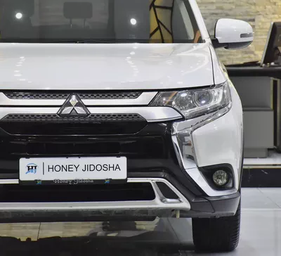 AED 872 EMi at 0% DP | Mitsubishi Outlander 4WD ( 2021 Model ) in White Color GCC Specs-3