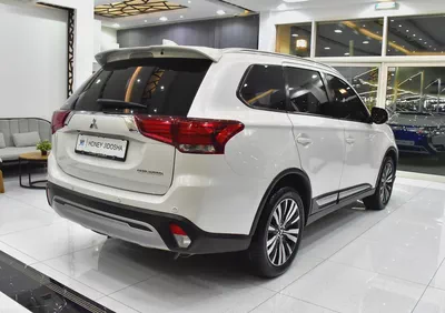 AED 872 EMi at 0% DP | Mitsubishi Outlander 4WD ( 2021 Model ) in White Color GCC Specs-5