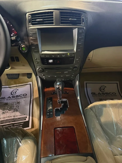 Lexus IS 300 -2008- GCC- FREE ACCIDENT - FULL OPTIONS—EXCELLENT CONDITIONS-9
