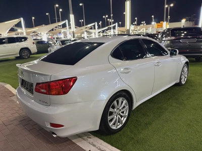 Lexus IS 300 -2008- GCC- FREE ACCIDENT - FULL OPTIONS—EXCELLENT CONDITIONS-4