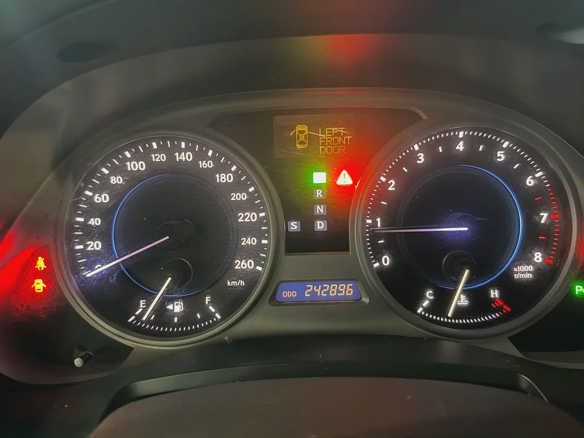 Lexus IS 300 -2008- GCC- FREE ACCIDENT - FULL OPTIONS—EXCELLENT CONDITIONS