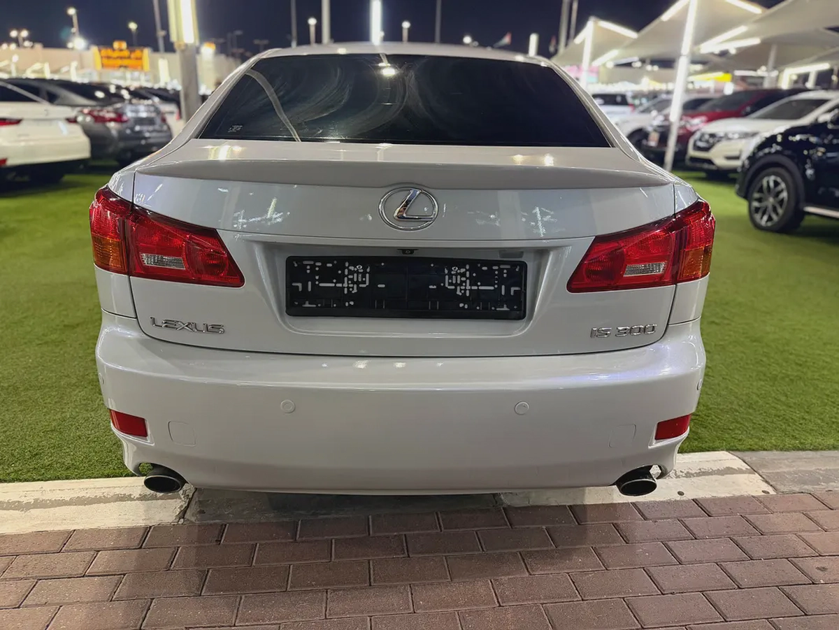 Lexus IS 300 -2008- GCC- FREE ACCIDENT - FULL OPTIONS—EXCELLENT CONDITIONS