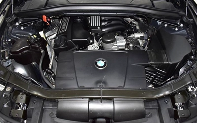 BMW X1 sDrive18i ( 2015 Model ) in Blue Color! GCC Specs-8